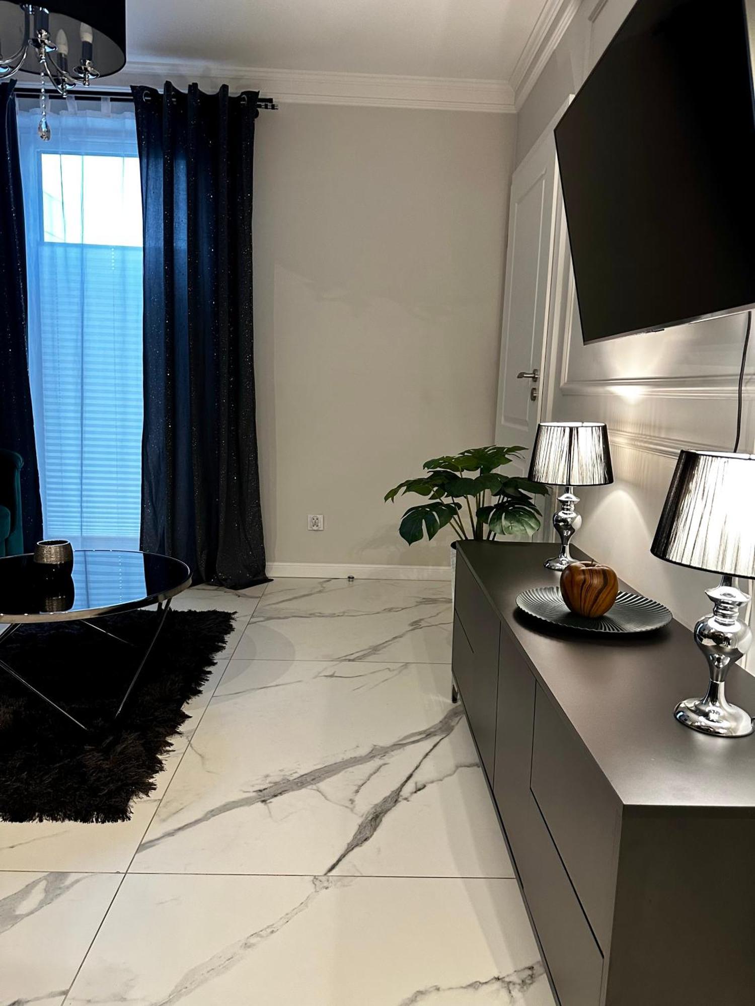 Apartamenty Kielce- Apartament Szmaragd Przy Zalew Kielecki, Faktura, Parking, Centrum Buitenkant foto